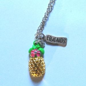 NEW pineapple friends chain fashion jewelry.